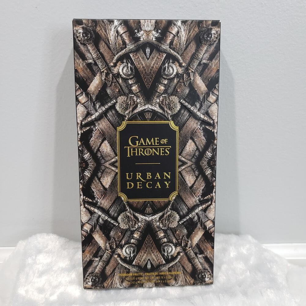 Urban Decay Game of Thrones Pop Up Throne Eyeshadow Palette Limited Edition Box